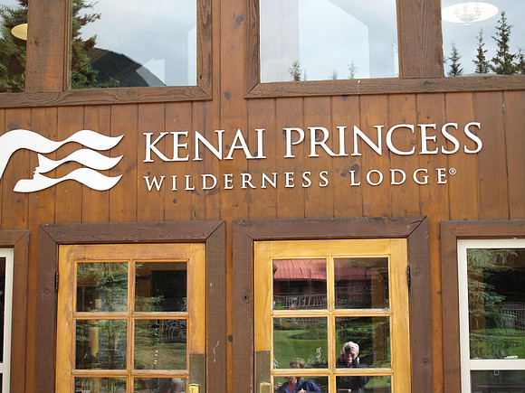 As soon as we checked in and started walking around that this was our favorite Lodge.