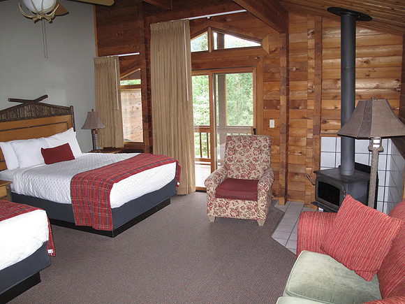 And here are inside pictures.  It was so homey and inviting.  Almost did not want to leave once you walked in.
