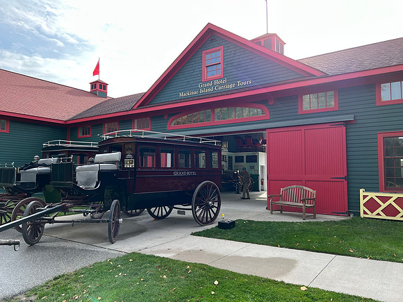 We have a short stop at the Carriage Museum.