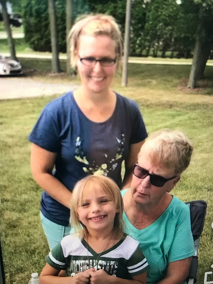August 18th - We had a picnic lunch at a park.  Quality of pic is bad, since its a shot of Voodle.