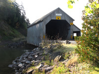 Very nice covered bridge.