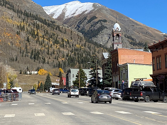 After pictures with the train, we had time to walk around Silverton, grab a bite to eat, shop and enjoy the town.