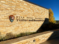 The first stop of the day was the necessary stop at the Visitor's Center, but not for visiting.