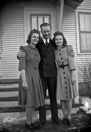 Bob & Margaret Shoquist on right.